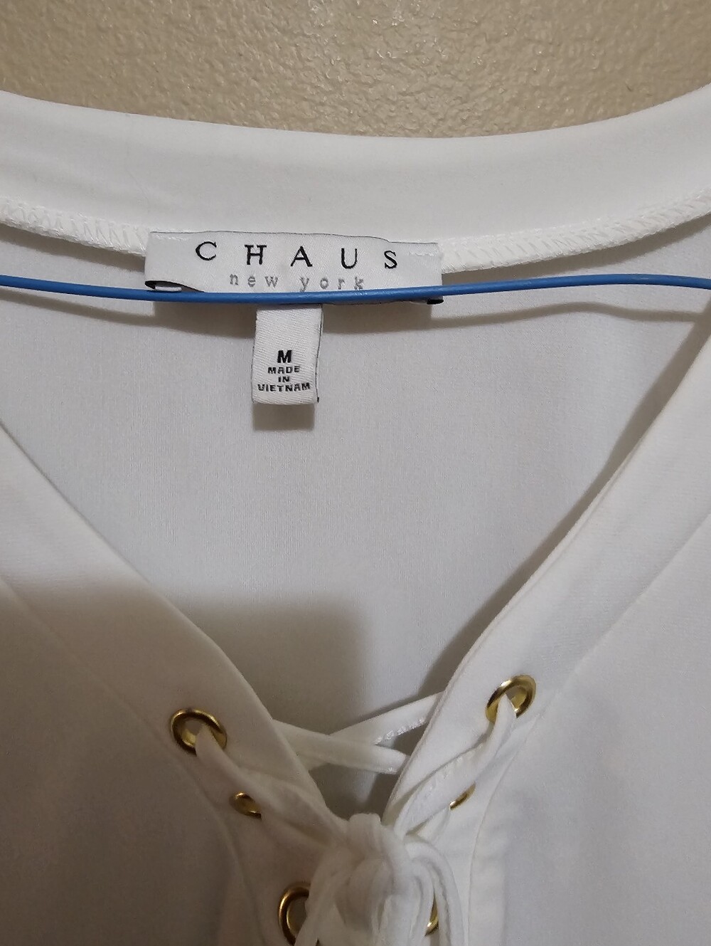 Blouse With Cross Tie String - Picture 2 of 2